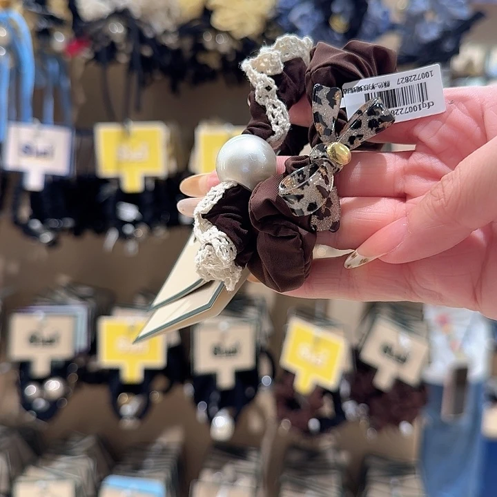 棕色蕾丝边面膜圈6和棕色豹纹蝴蝶结面膜圈