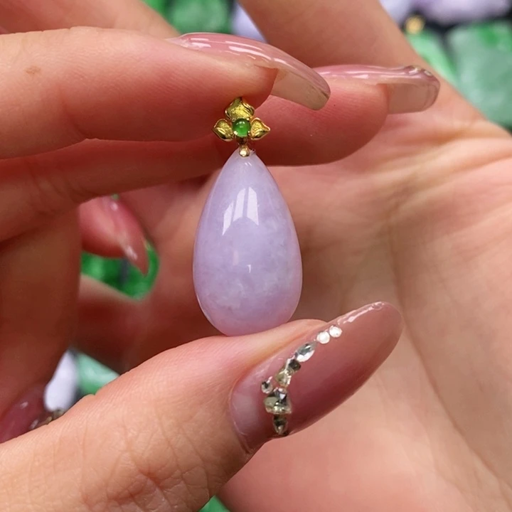 翡翠颈饰未镶嵌吊坠