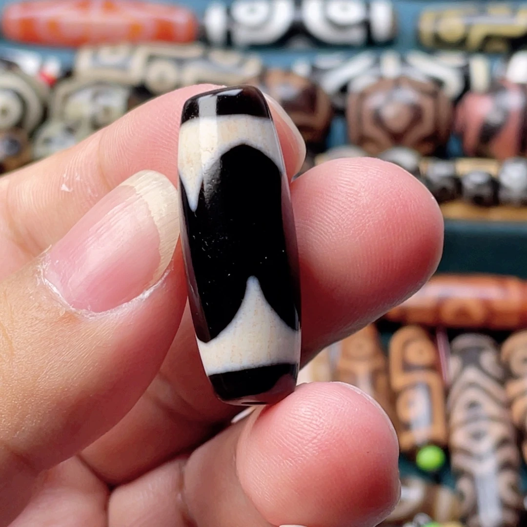 未镶嵌锁骨玛瑙/玉髓满朱砂牙牙