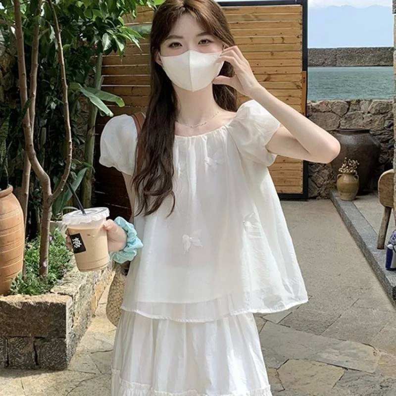 由内而外~白色泡泡袖雪纺上衣法式娃娃衫短款显瘦遮肉短袖衬衫