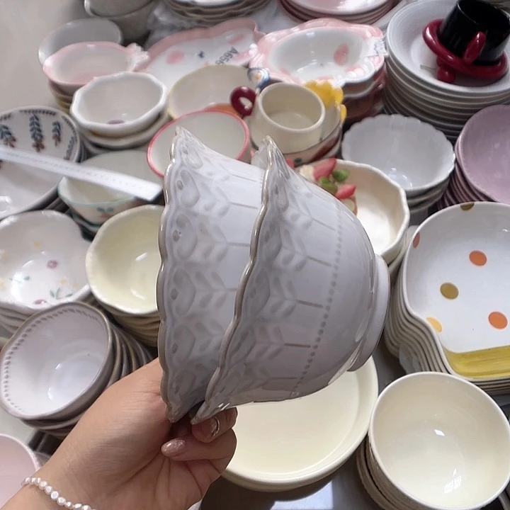 瓷片瑕疵特价陶瓷米饭碗