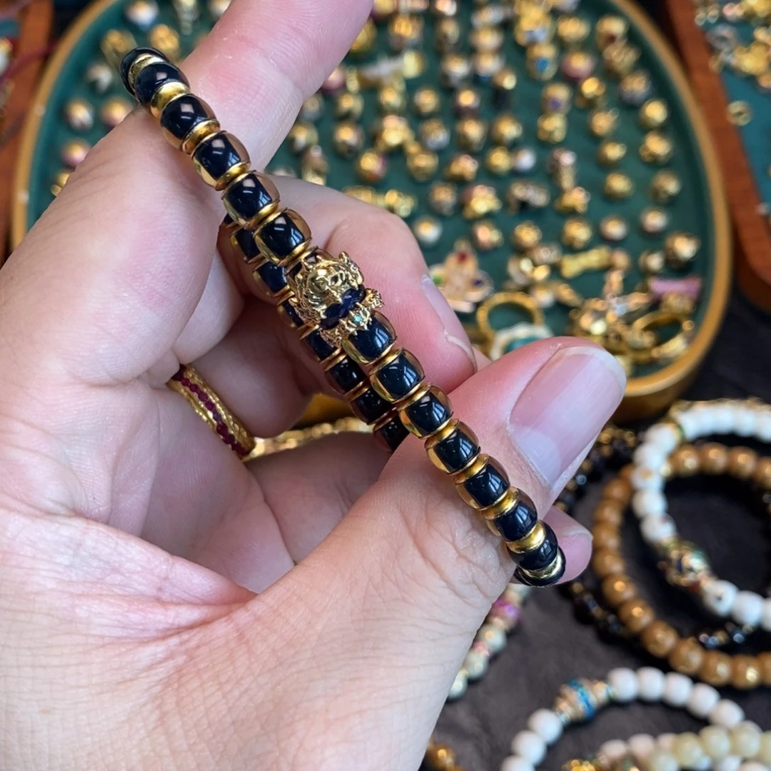 手链足金镶嵌合成（培育）蓝宝石