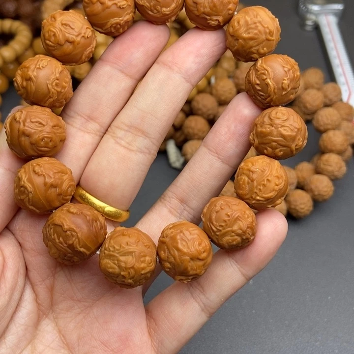 猴头核桃吊坠1617生肖猪微瑕