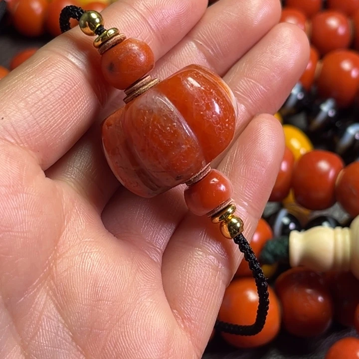 颈饰琉璃庸**扰琉璃………….