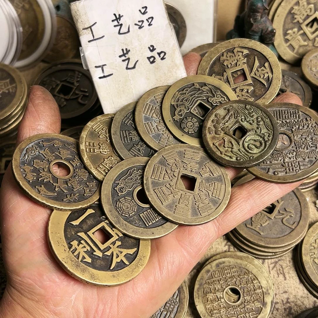 铜互****忆现代文创工艺品