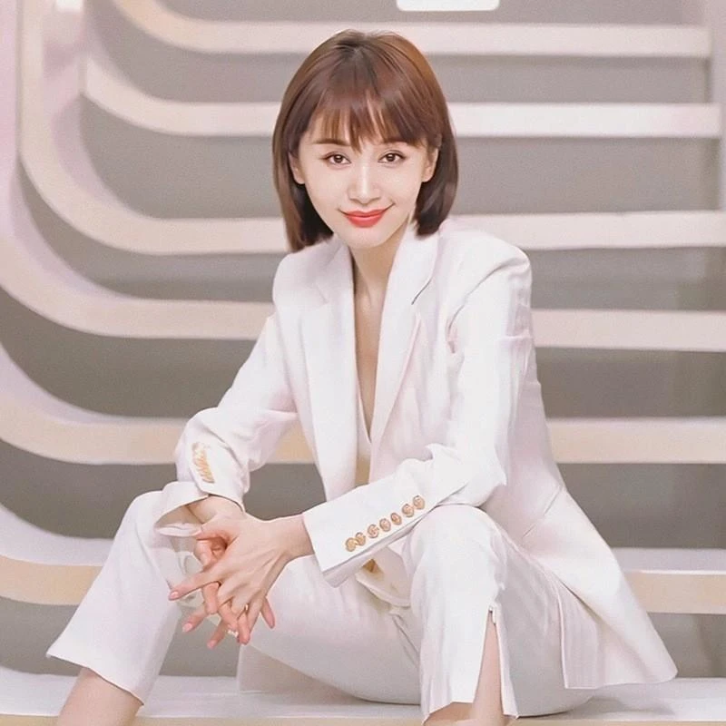 王子文同款白色西装套装女气质商务会议高级感西服马甲三件套装潮