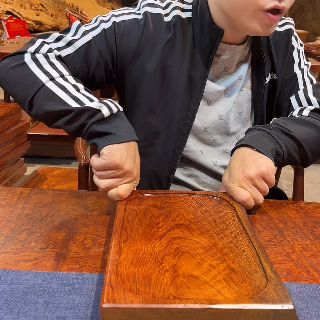 玉木（非红木类）巴花学名古夷苏木