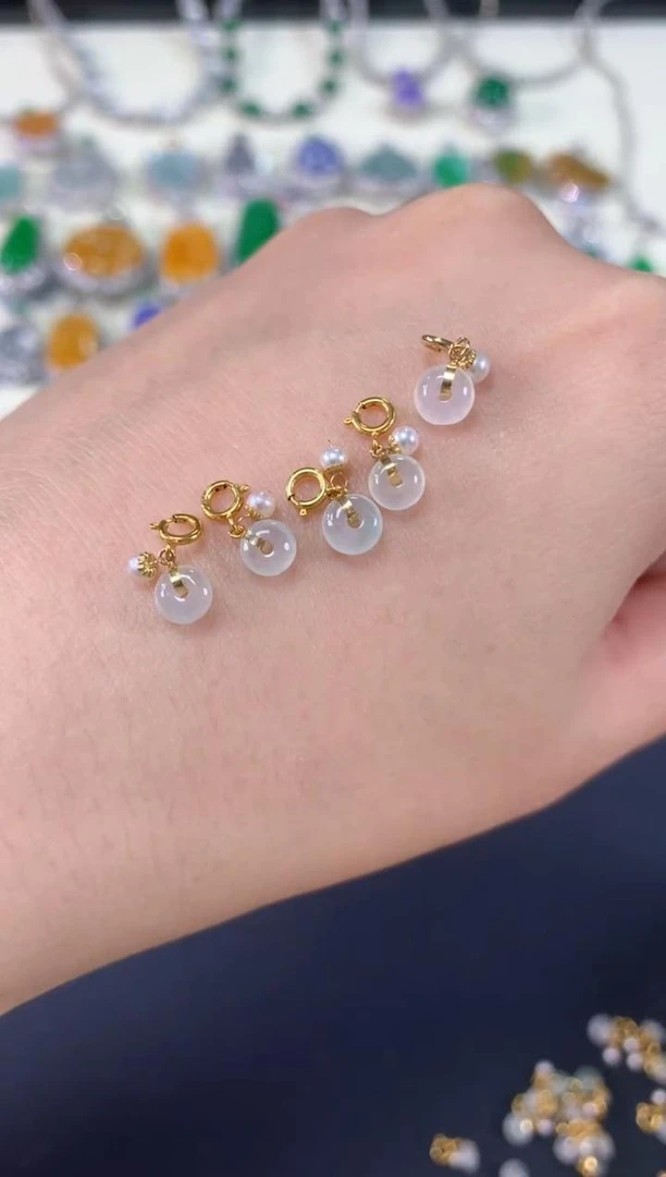 翡翠吊坠18K金镶嵌（多样性发货）拍一发一MZ1