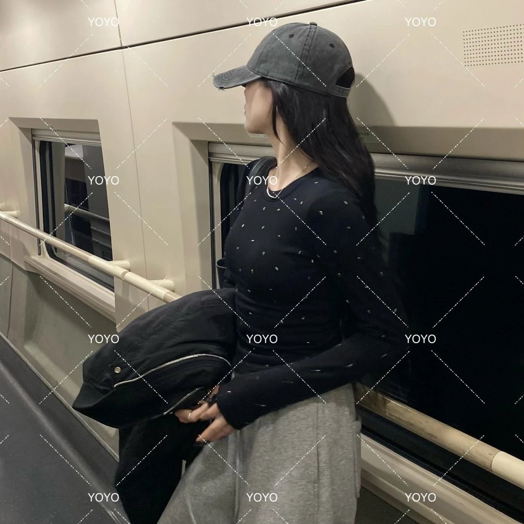 YOYO自制【满天星】磨毛烫钻打底修身显瘦圆领长袖上衣