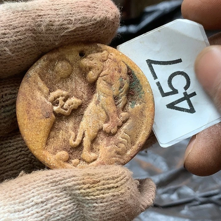 未镶嵌和田玉挂件