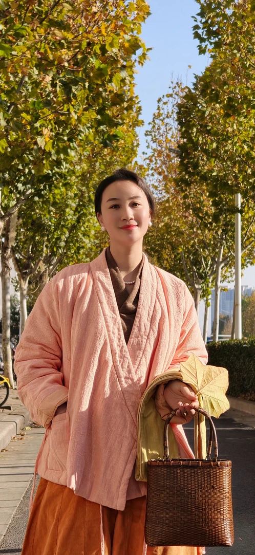 七初的布衣 冬款女亚麻经典夹棉口袋汉服（里布随机四根带子）