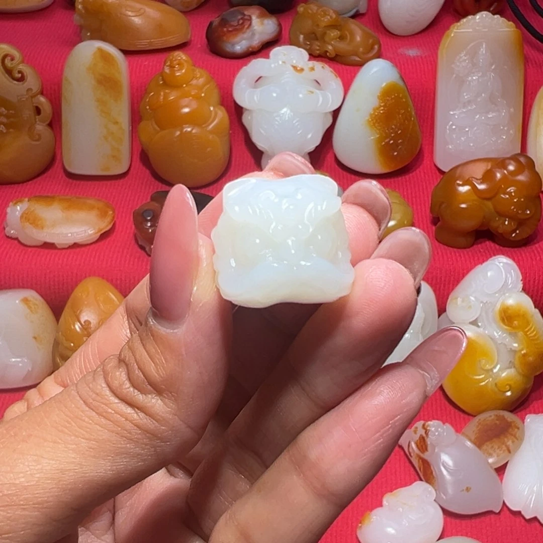 和田玉挂件未镶嵌寻***山