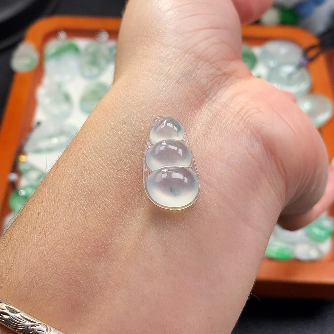 吊坠(不含链)未镶嵌翡翠福豆