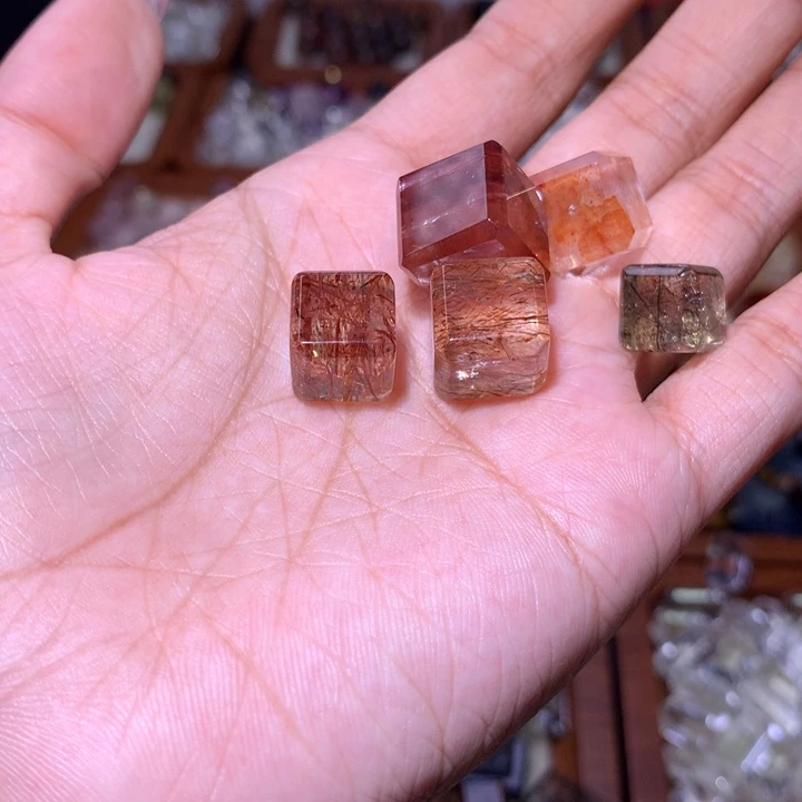陆***五水晶合金珠宝半成品