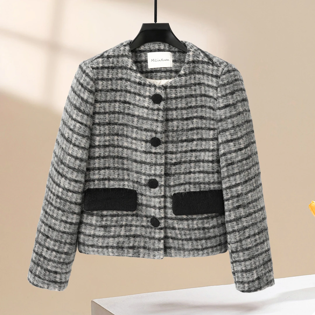 Q4685 通勤款白鸭绒羽绒服 利落版型轻松应对多场景出行9128