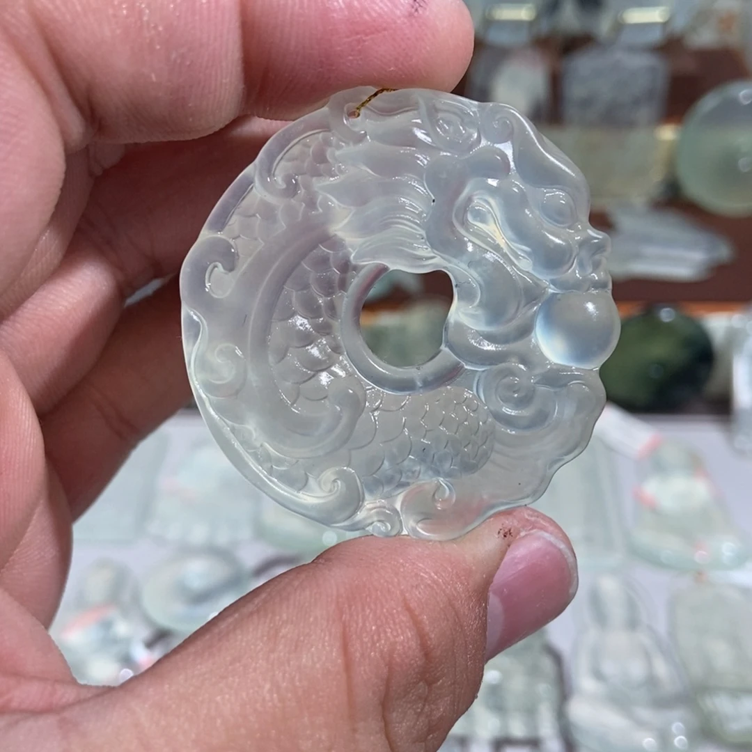 蛇纹石玉未镶嵌颈饰