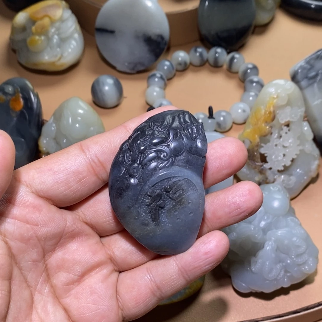 未镶嵌和田玉挂件