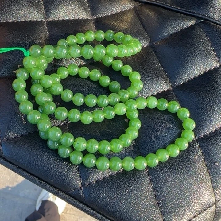 和田玉未镶嵌颈饰卡6碧玉辣阳绿108