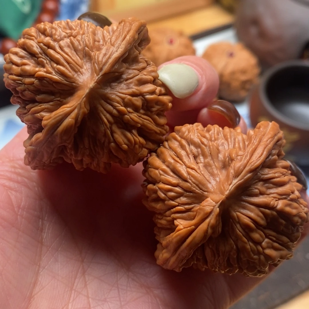 文玩核桃把件45尺寸全品四座楼