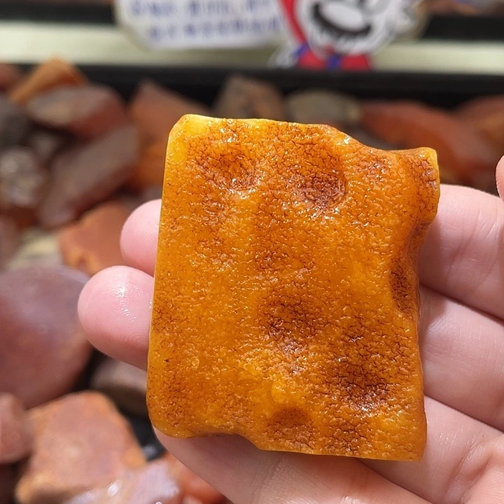 裸石琥珀未镶嵌俄料吊坠