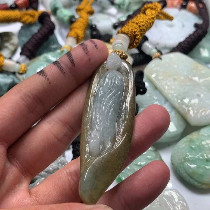 颈饰未镶嵌翡翠保真天然a货翡翠