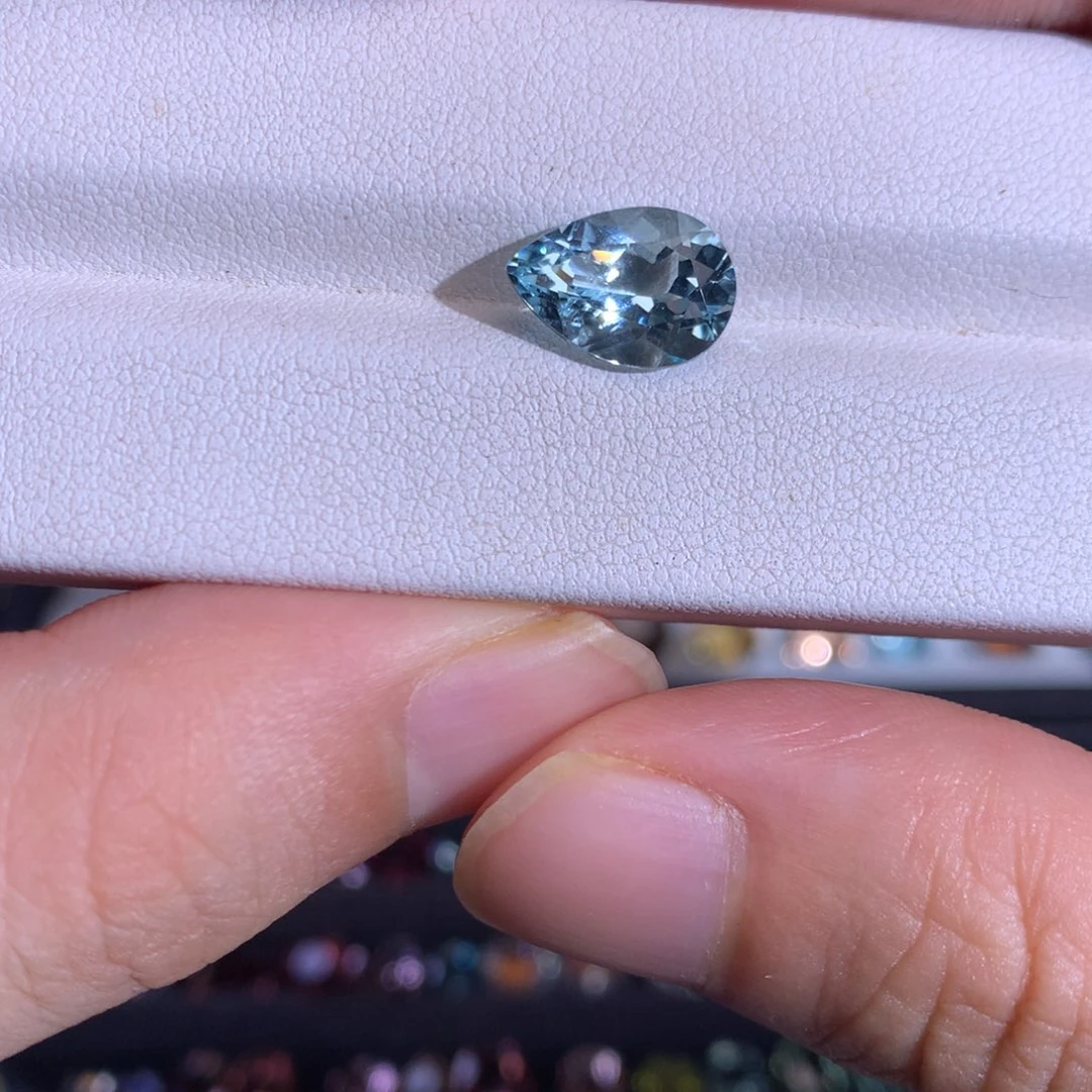 海蓝宝石未镶嵌笔搁3.08ct