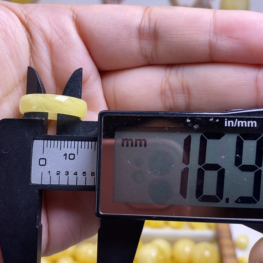 裸石琥珀未镶嵌蜜蜡跑环