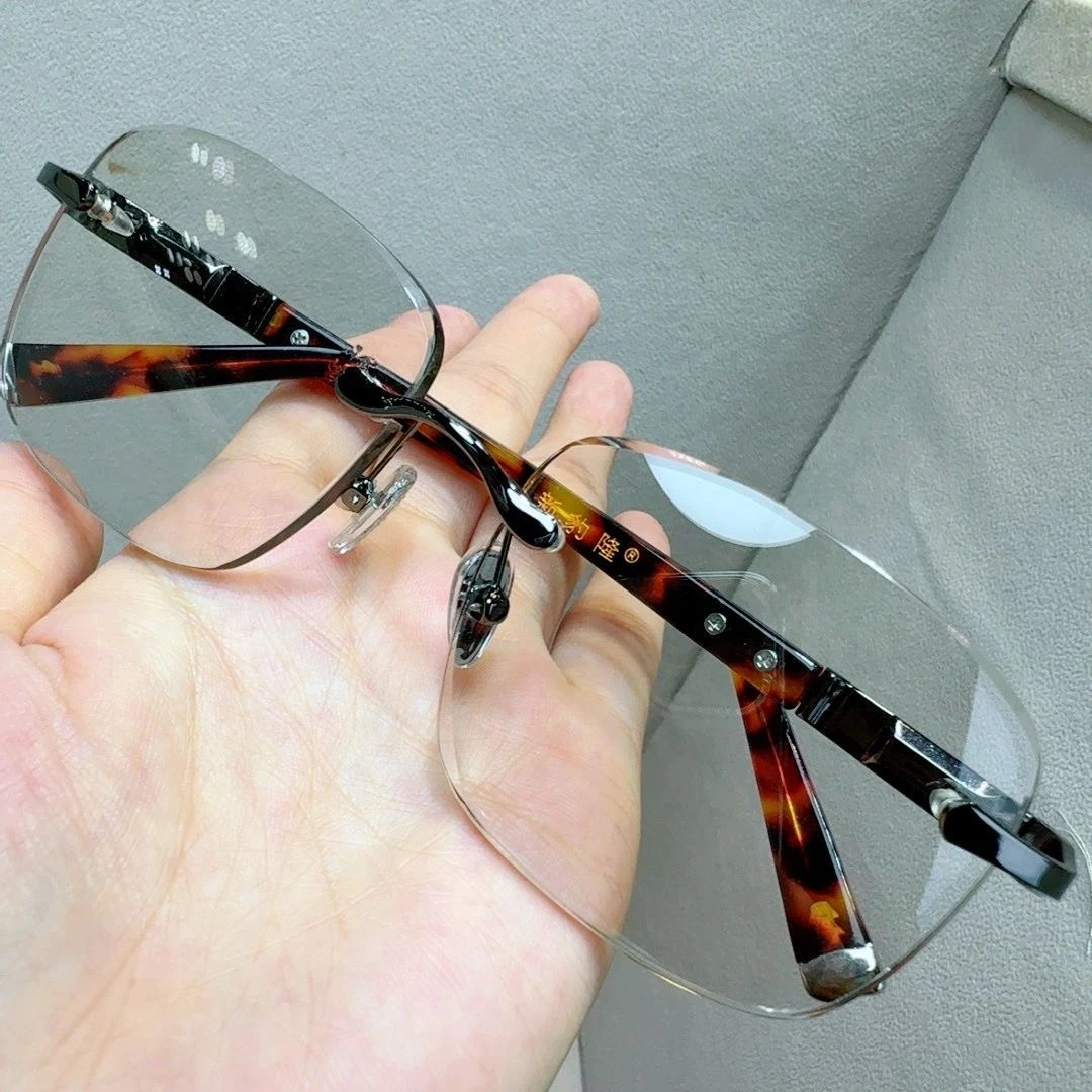 中老年高清高透润目养眼真正水晶石头镜