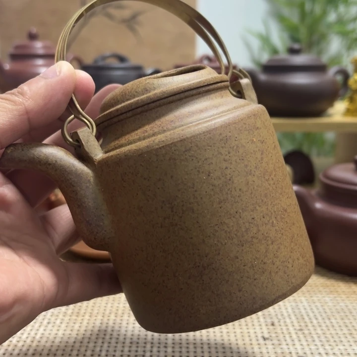 宜兴原矿紫砂、段泥提梁、半手工