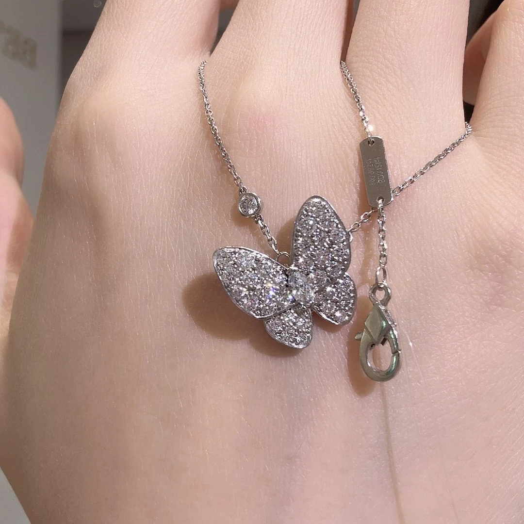 铂Pt950镶嵌实验室培育钻石颈饰满钻蝴蝶