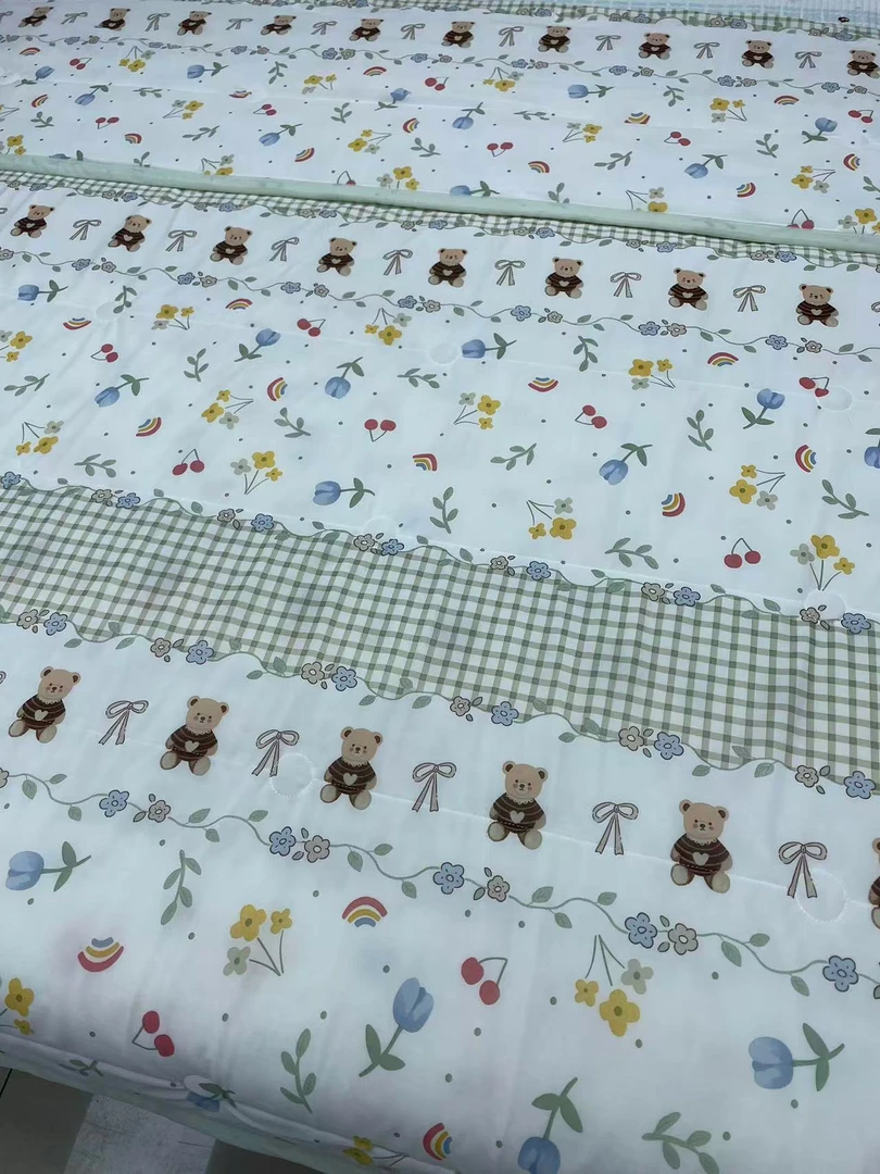 【直播间专属链接】夏凉被冰激凌感A类双人丝滑软糯可机洗被子