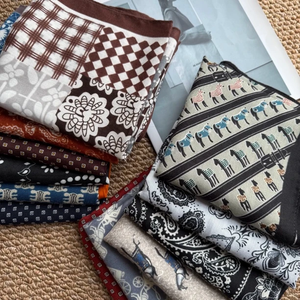 拾光丝屿·印花小方巾68cm棉柔质感春秋百搭披肩绑腰装饰领巾