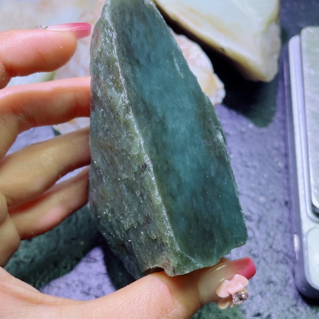 和田玉未镶嵌珠宝半成品