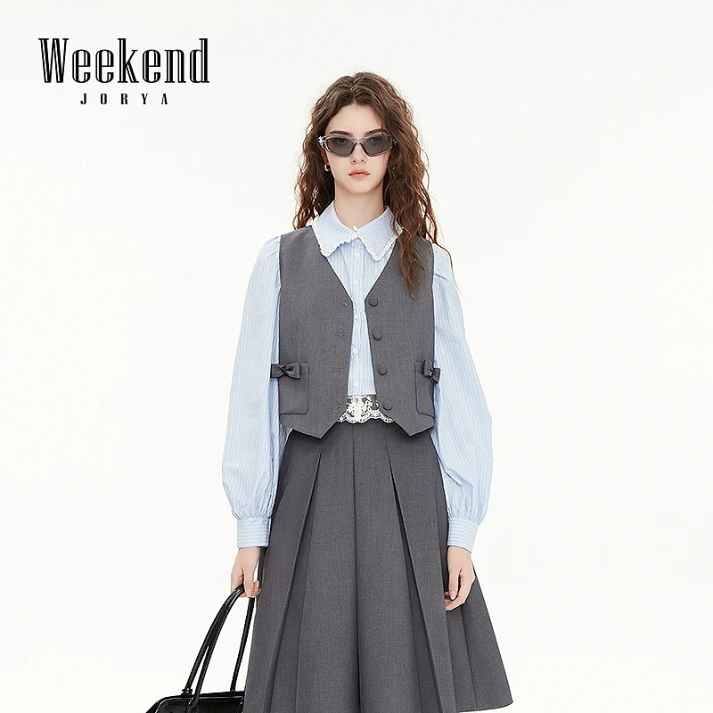 卓雅周末25春季新派简约V领钻饰蝴蝶结口袋无袖背心马甲R201011A