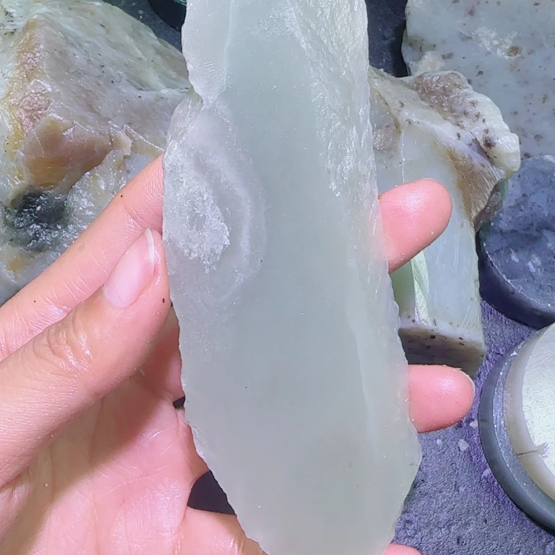 和田玉未镶嵌珠宝半成品