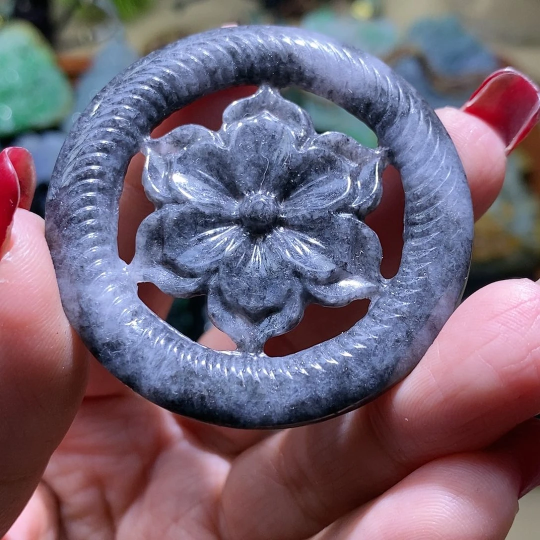 【闪购商品】翡翠颈饰未镶嵌花