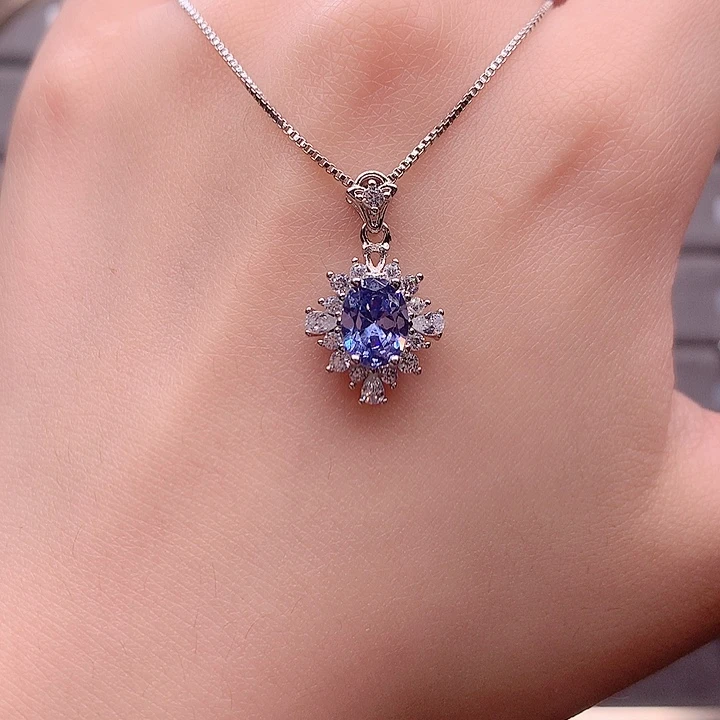 吊坠(赠链)蓝宝石银S925镶嵌