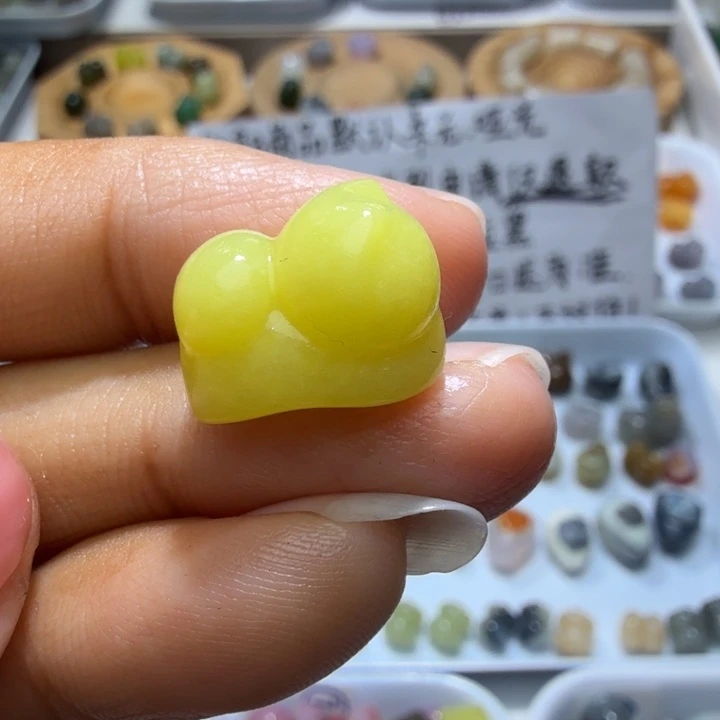 和田玉未镶嵌珠宝奇石
