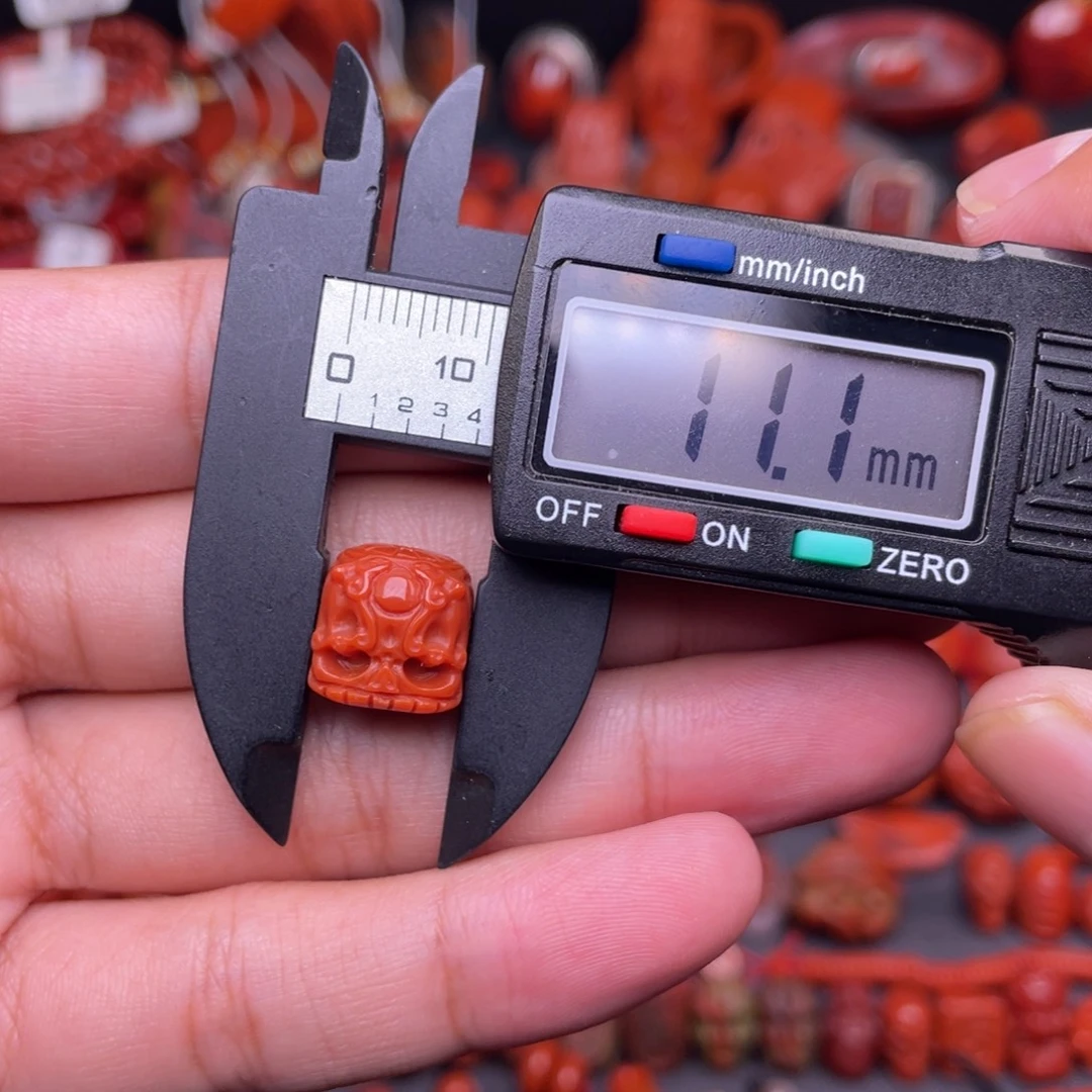 南红玛瑙配饰未镶嵌