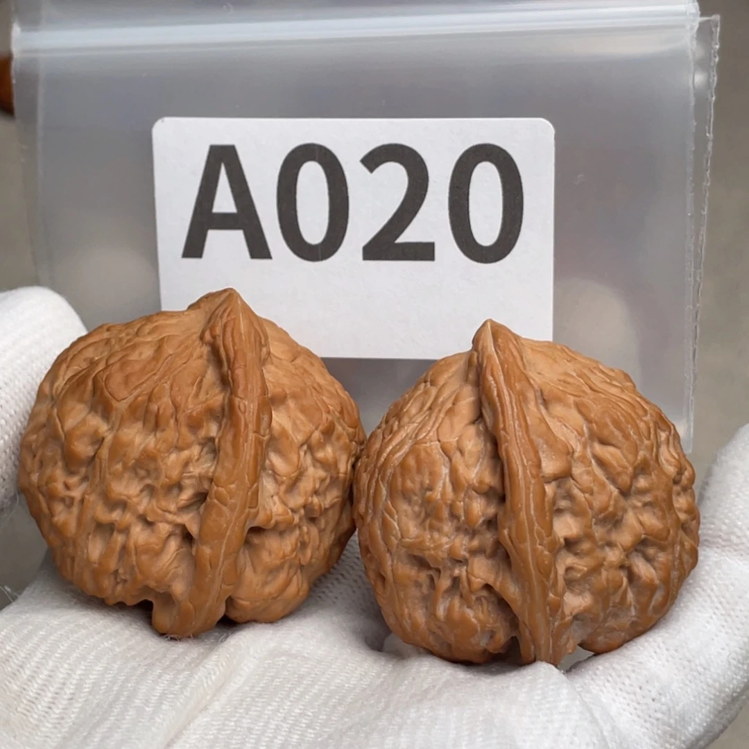 文玩核桃把件金钱豹