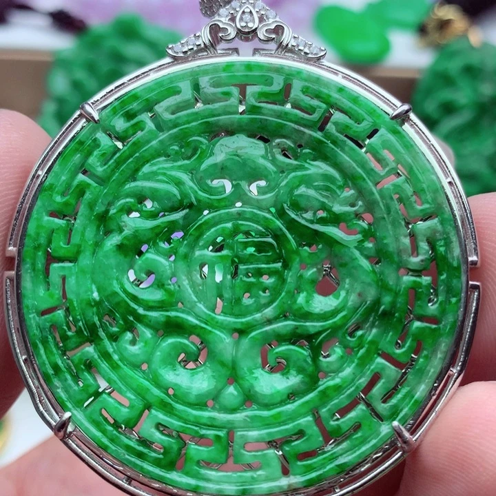 翡翠未镶嵌吊坠(不含链)