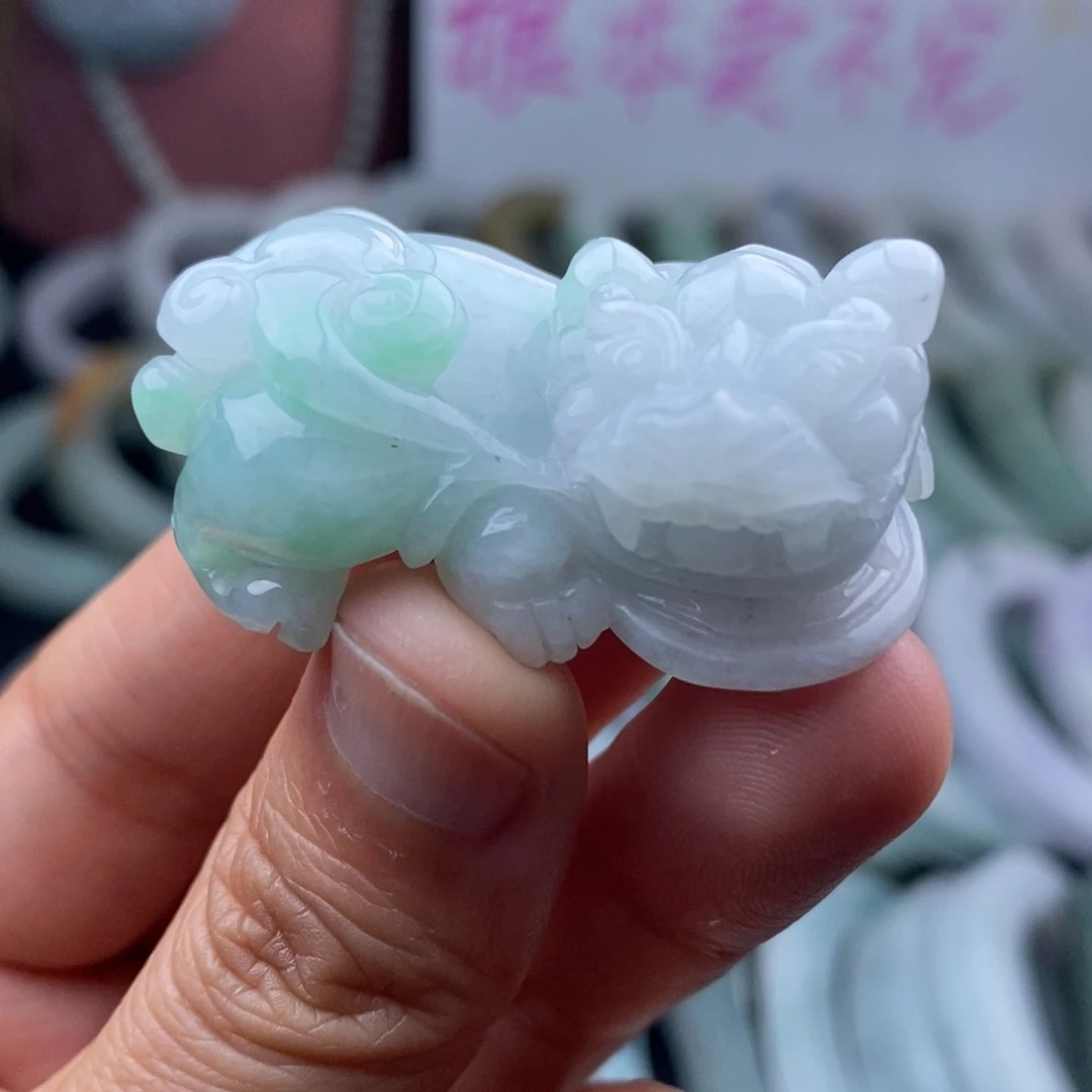 翡翠颈饰未镶嵌挂件