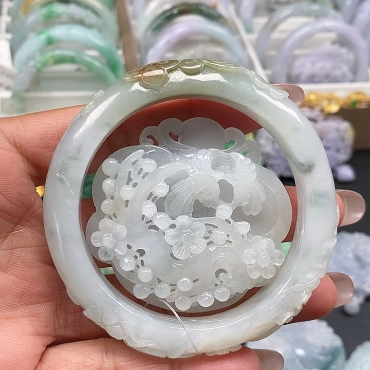 翡翠未镶嵌手镯糯冰飘红翡套装58