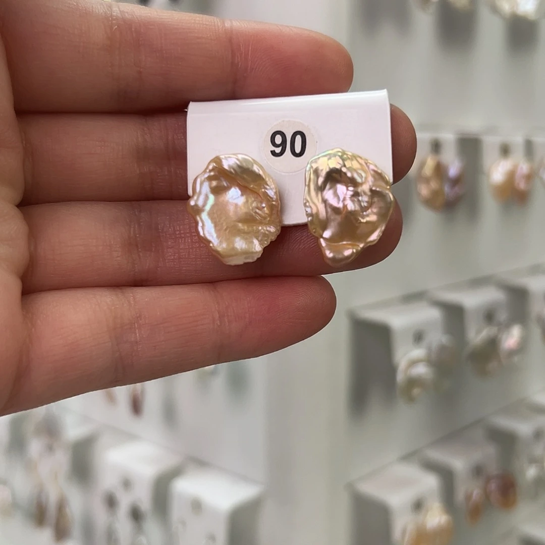 非金属巴洛克花瓣耳饰