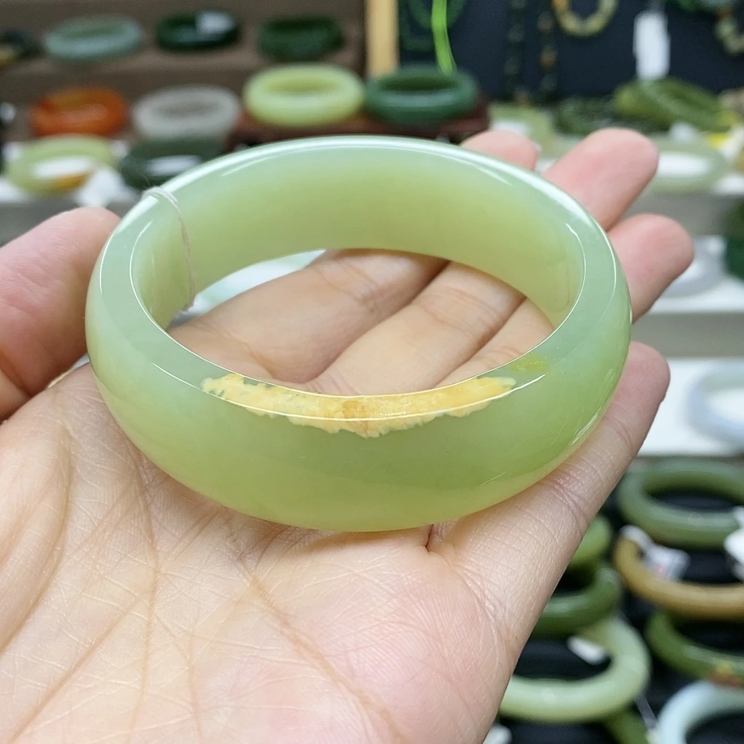 【闪购商品】未镶嵌手镯和田玉