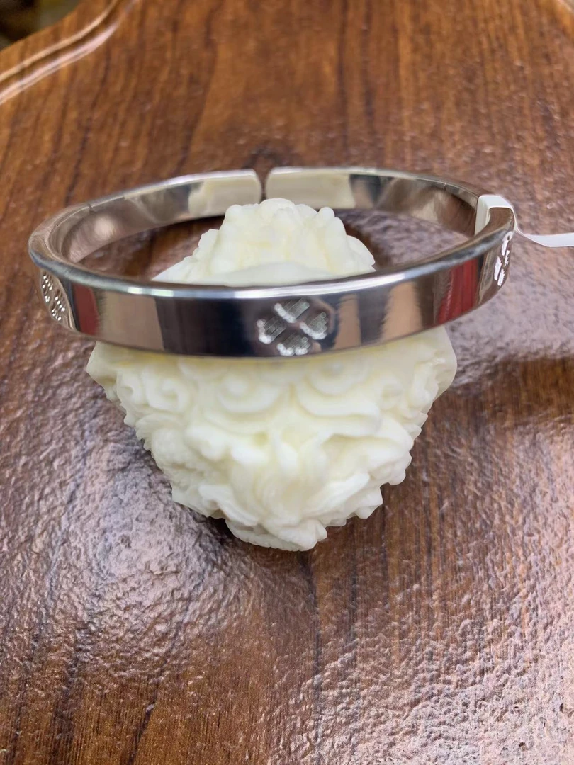 003 幸运四叶草开口实心手环精美时尚百搭首饰带钢印无礼盒