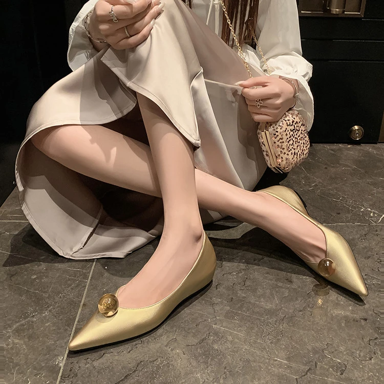 2025春法式尖头浅口内增高单鞋女春季新款百搭软皮一脚蹬通勤单鞋