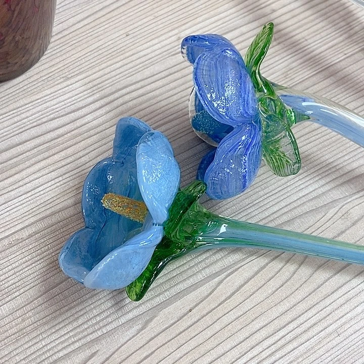 用****2琉璃花瓶高度45厘米9厘米