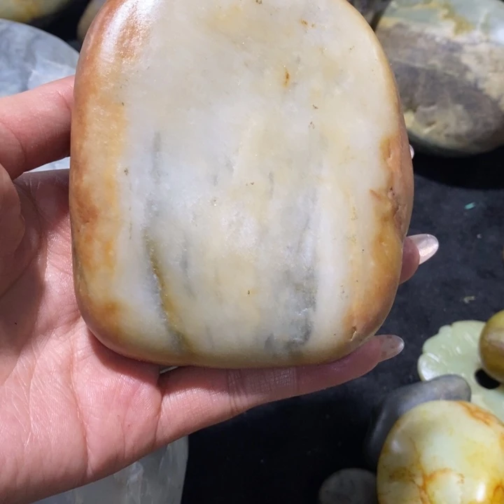 未镶嵌和田玉（糖玉）挂件寒**隐