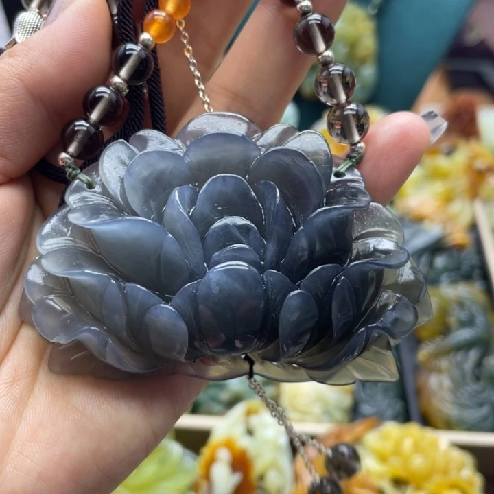 蛇纹石玉未镶嵌挂件